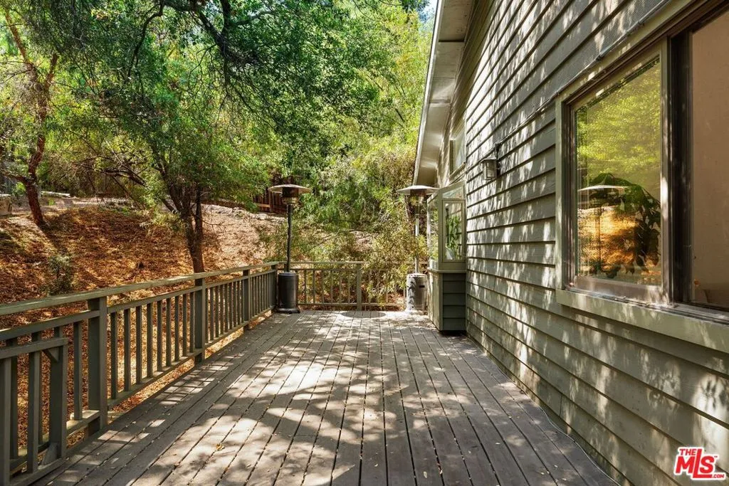 22760 Chamera Lane, Topanga, California 90290 home-pic-42